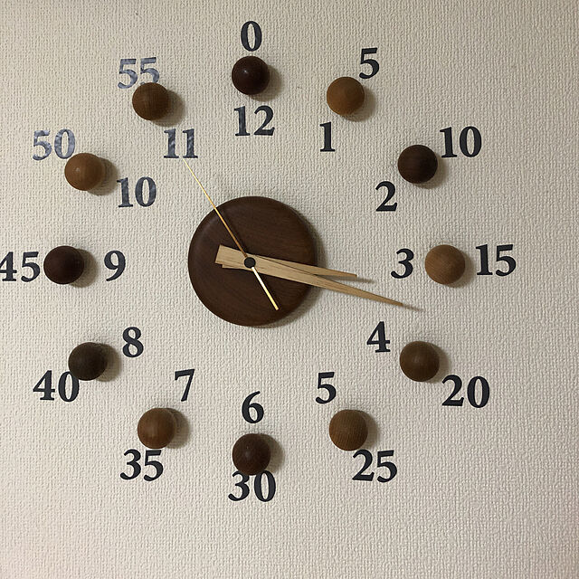 mulberryの-壁掛け 時計 木製 時計 名入れ 壁掛け時計 サテライトクロック ドリィーミーパーソン 旭川クラフトの家具・インテリア写真