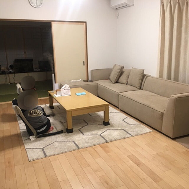 ryu-eiのニトリ-布張りコーナーソファ(左肘サルト2 BE) の家具・インテリア写真