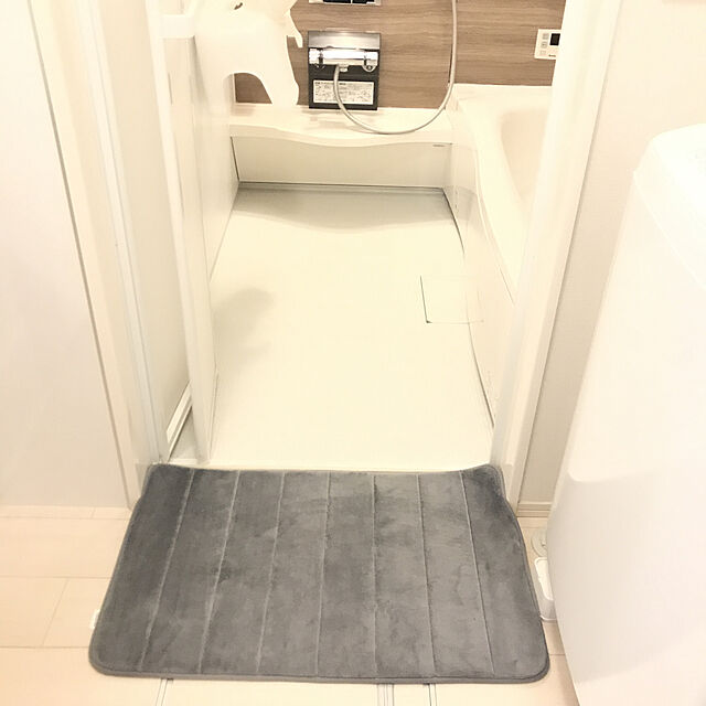 koharuのAshmore-Ashmore バスマット メモリーフォーム 低反発 高密度 吸水 速乾 足拭きマット お風呂マット 脱衣所 洗濯可能 50X80cm ネイビーブルーの家具・インテリア写真