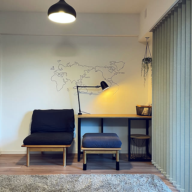 RitHomeの-ウォールステッカー 世界地図 おしゃれ 子供部屋 トイレ モノトーン マップ 『JOURNEY WORLD MAP』 wallsticker シンプル キッズ 転写 インテリアシールの家具・インテリア写真