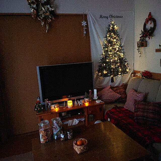 cottontailの-クリスマスツリータペストリー ＆ LEDイルミネーションライト 2点セットの家具・インテリア写真