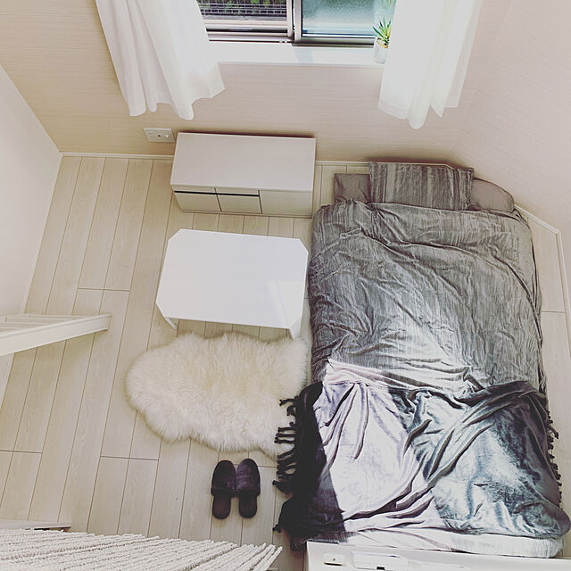 azroomのニトリ-枕カバー(ベルベ2GY) の家具・インテリア写真