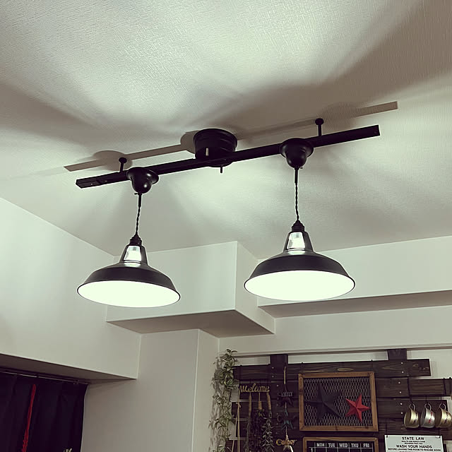 写真付きレビュー ペンダントライト 1灯 レトロ 北欧 ペンダントランプ ソケット E26 照明 西海岸 シーリングライト 照明器具 おしゃれ照明 ヴィンテージ リビング用 居間用 寝室 照明 ダイニング用 食卓用 カフェ風 店舗 吊り下げ 天井照明 電球別売りの通販商品 口コミ