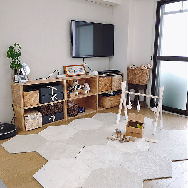Kaaiの-スミノエ ホーム タイルカーペット 4枚入　50cm　ロッカク　六角形　アイボリーの家具・インテリア写真