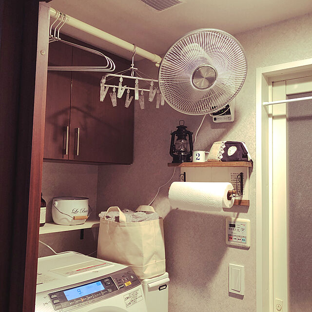 Atelier.mの山善-山善 壁掛け式扇風機　リモコン付き　［ＤＣモーター搭載／５枚羽根］ ＹＷＸＢＧＤ３０２の家具・インテリア写真