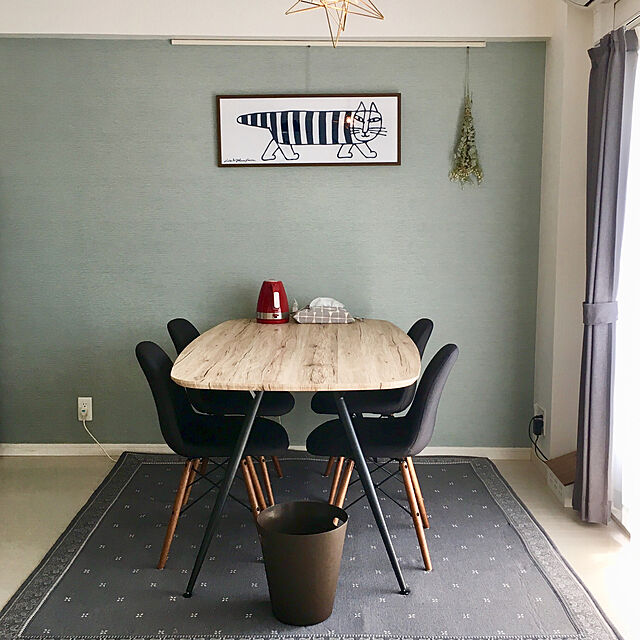 wkmrのニトリ-シェニールジャガード織り ラグ(バンダ GY 185X185) の家具・インテリア写真