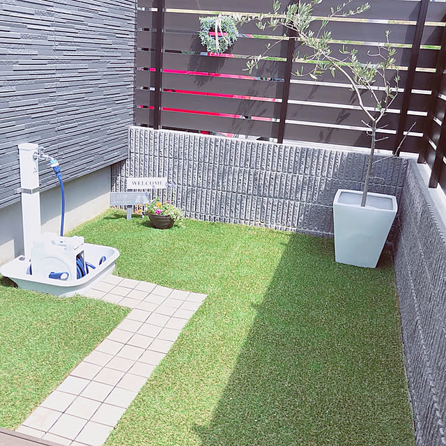 n_homeの-人工芝 ロール ロールタイプ リアル人工芝 芝生 1m×5m U字固定ピン10本入 芝丈20mm 5m 人工 芝 ロールの家具・インテリア写真