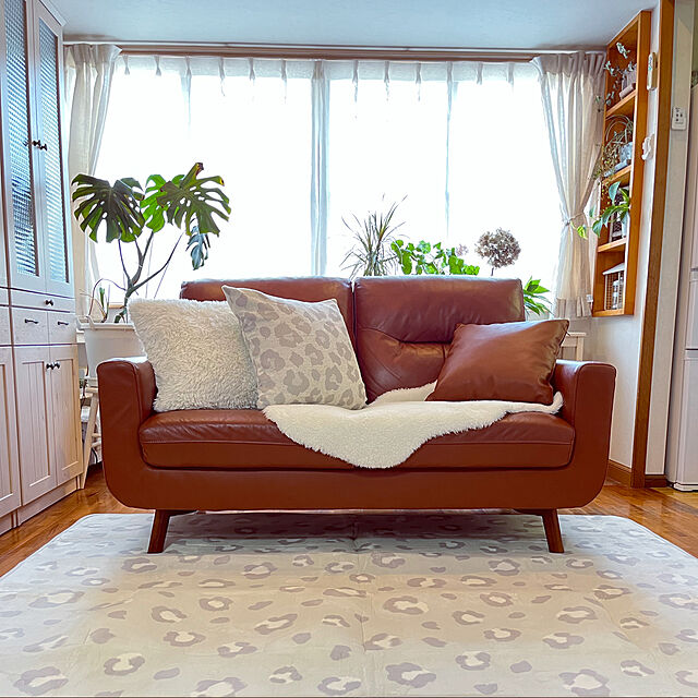 uneyuのニトリ-2人用本革ソファ (フィルン4革 BR/MBR） の家具・インテリア写真