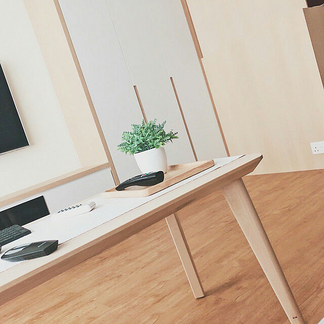 amikoのイケア-IKEA イケア コーヒーテーブル 118cm×50cm LISABO アッシュ材突き板 103.530.63の家具・インテリア写真
