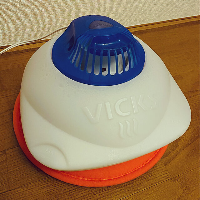 SatokoのVicks-Vicks Nursery 1 Gallon Vaporizer with Night-Light [並行輸入品]の家具・インテリア写真