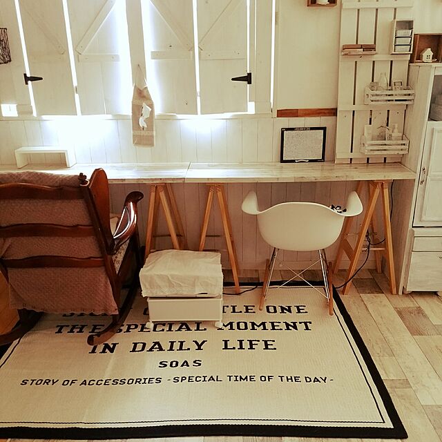 k.y.aの-ロゴデザインの洗えるラグ日本製 「約130×176cm」の家具・インテリア写真