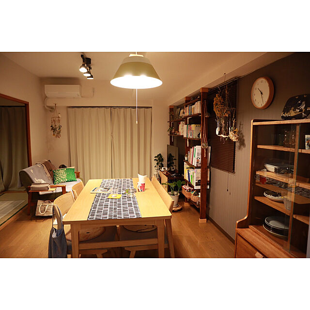 tomanu31のニトリ-（1枚入り）遮光2級・防炎カーテン(パレット ベージュ 150X200X1) の家具・インテリア写真