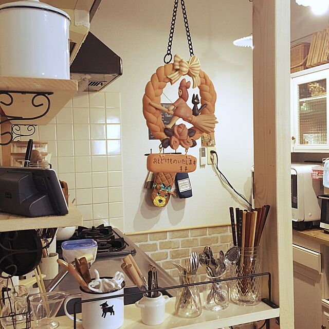 cinderellaの-ジブリ グッズ 魔女の宅急便　グーチョキパン店のパンリース 　スタジオジブリ ギフト ジブリの家具・インテリア写真