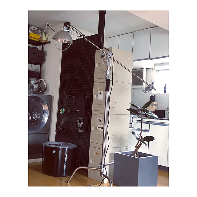 chihiroの-LOMTAP Cスタンドキット センチュリースタンド 調節可能なC型ライトスタンド 高い安定性 折り畳み式の脚 軽量で携行も便利 撮影スタジオ、リフレクター、ソフトボックス、モノライト、傘に適用/屋外撮影と現場での使用可能の家具・インテリア写真