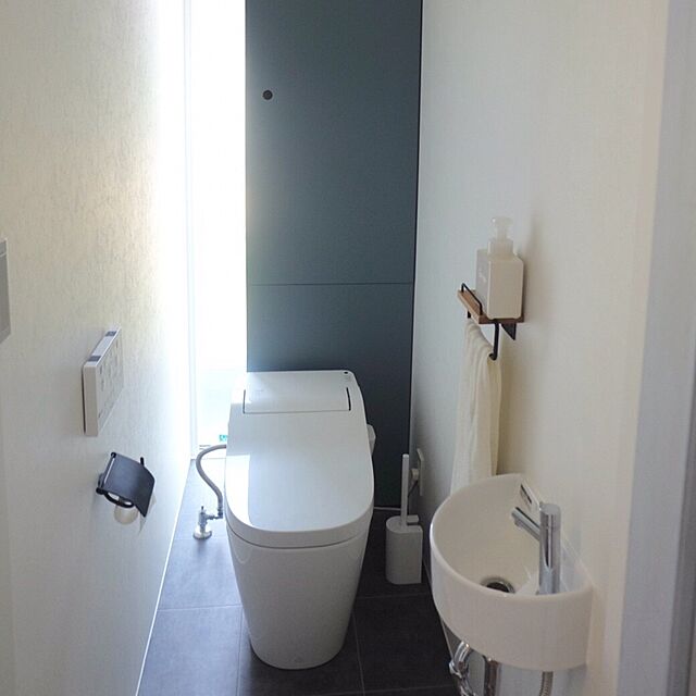 namiの-トイレ手洗い器一式セット YAWL-33 (S) INAX イナックス LIXIL リクシル 手洗い器 壁給水 床排水 (Sトラップ) 汚れが付きにくいアクアセラミック仕様 YAWL-33S【純正品】の家具・インテリア写真