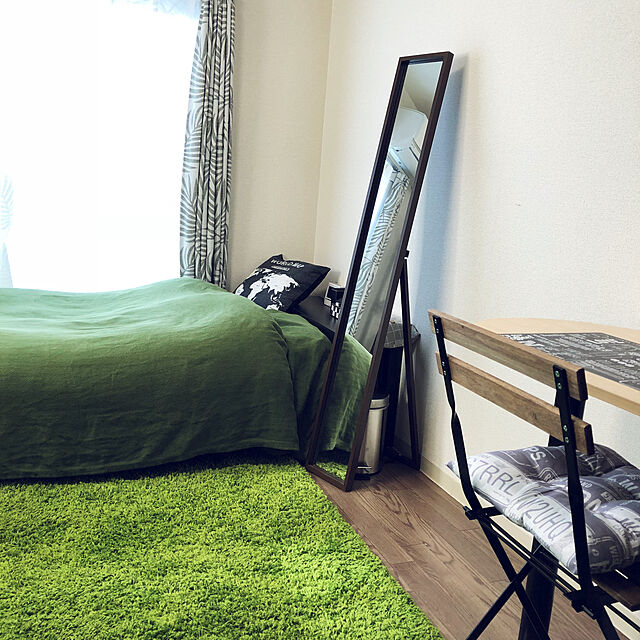 na-chanのニトリ-遮光2級・遮熱カーテン(パームリーフ イエローグリーン 100X178X2) の家具・インテリア写真