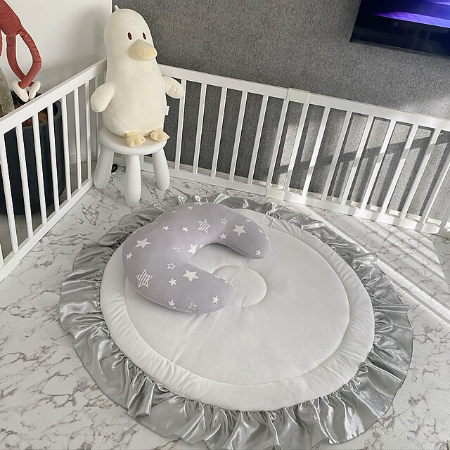 ma_house3101のイマージ-サニーマット フリル ベビー ラグ マット 月齢フォト ごろ寝 寝相 アート プレイマット 赤ちゃん 出産祝い プレゼント 円形 ギフトの家具・インテリア写真