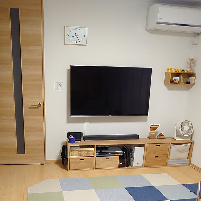ryocciの-ホッチキスで壁掛け 待望の大型テレビ対応 テレビ 壁掛け 金具 TVセッター壁美人TI300 Lサイズの家具・インテリア写真