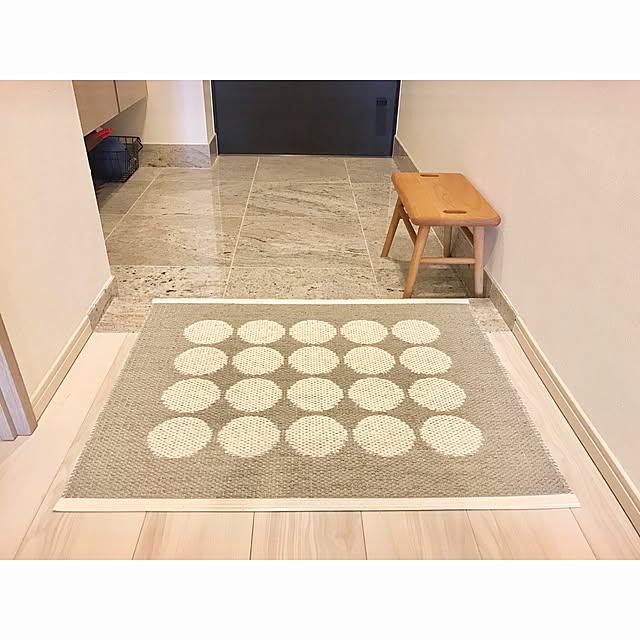 saki_homeの-パペリナ キッチンマット 60 (70 x 60cm)Fia フィア キッチン マット 70-60cmPAPPELINA 玄関マット 撥水 北欧 洗える 拭ける 大判 おしゃれ ルンバ対応の家具・インテリア写真