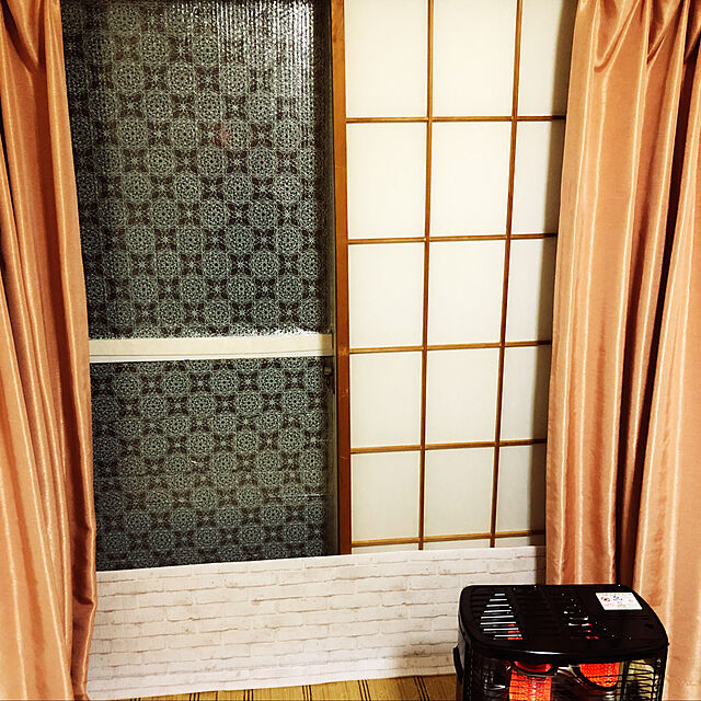 Chihiro_fのアール-窓ガラス断熱シート マドピタシート レース柄 90×180cm 断熱シート 結露防止シート 代引不可の家具・インテリア写真