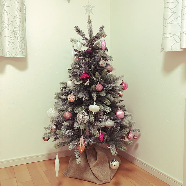 fuuの-クリスマスツリー 120cm イルミネーション オーナメントセット LEDライト飾り付 おしゃれの家具・インテリア写真