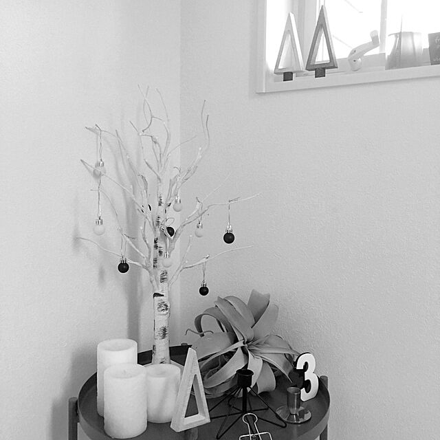 Emiのイケア-イケア KORNIG - 香り付きブロックキャンドル3個セット, ローズガーデン, ホワイト 【802.967.19】 IKEA通販の家具・インテリア写真