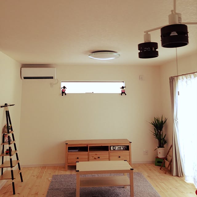konomyのIKEA (イケア)-IKEA　PS　2014　ウォールシェルフ　ノブ11個付き　75×149cm　チャコール　バーチ　70275963の家具・インテリア写真