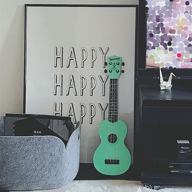 ayuranranの-【 フレーム別売り 】ポスター HAPPY HAPPY HAPPYの家具・インテリア写真