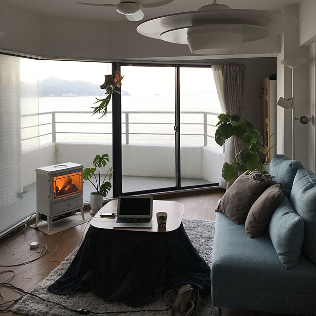Mikaのバーグマン-ディンプレックス 電気暖炉 ゴスフォード 【3~8畳用】 ブラック GOS12Jの家具・インテリア写真