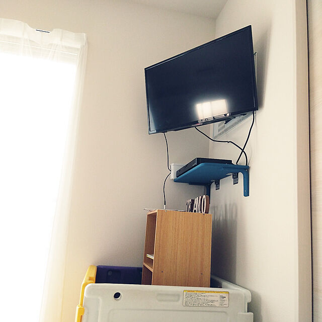 riyoの-ホッチキスで壁掛け 上下左右角度調節が可能なアーム式 テレビ 壁掛け 金具 TVセッター壁美人FR400 S/Mサイズの家具・インテリア写真