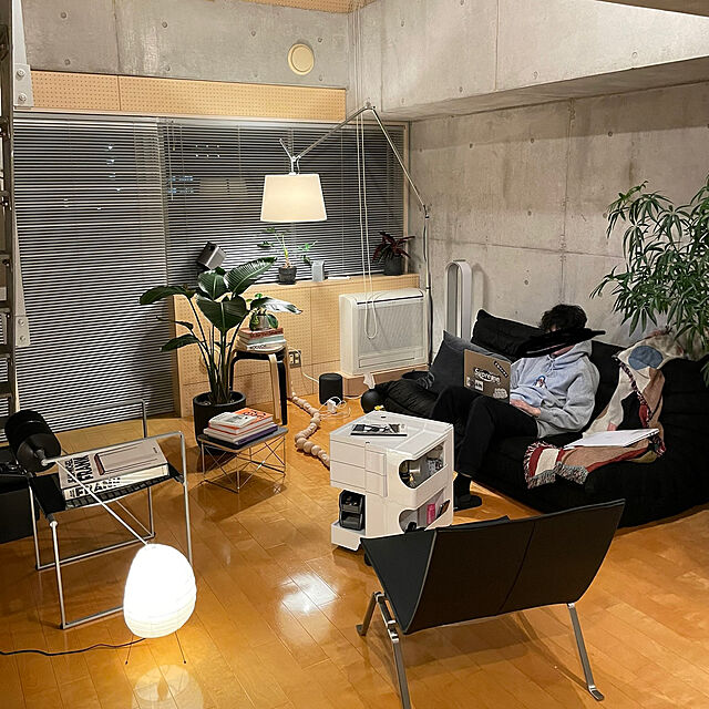 Kの川口タンス店-E-comfort PK22 ラウンジチェア ポール・ケアホルム ブラック 本革 ステンレス リプロダクト 幅64cm ラウンジチェア リビング 椅子 デザイナーズ家具の家具・インテリア写真