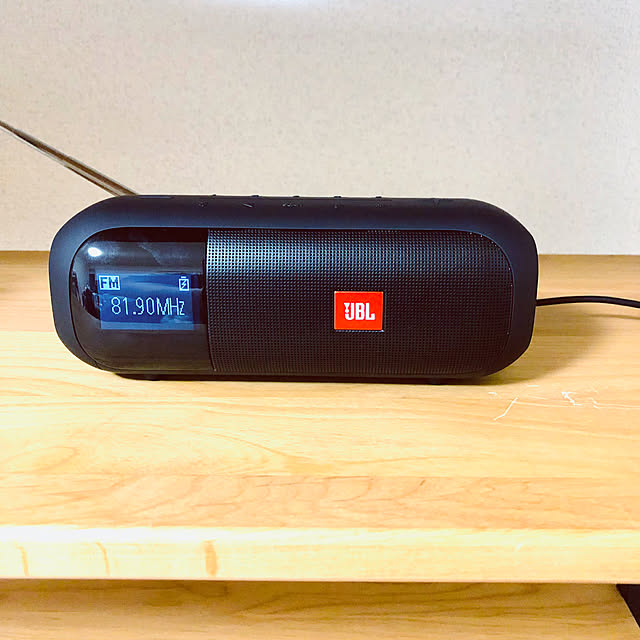 hanachanの-JBL TUNER2 FM 防水IPX7 ワイドFMラジオ対応 ポータブルスピーカー Bluetooth コンパクト 高音質 ラジオ 長時間再生 雨でも安心の家具・インテリア写真