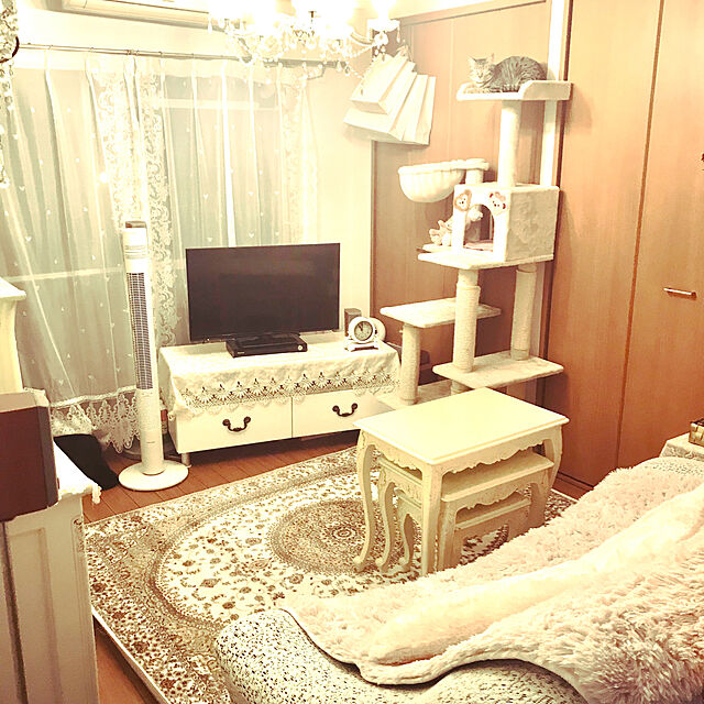 emikoの-じゅうたん 133×195 高級 ラグ ペルシャ絨毯 柄 高密度35万ノット アクセント リビング カーペットの家具・インテリア写真