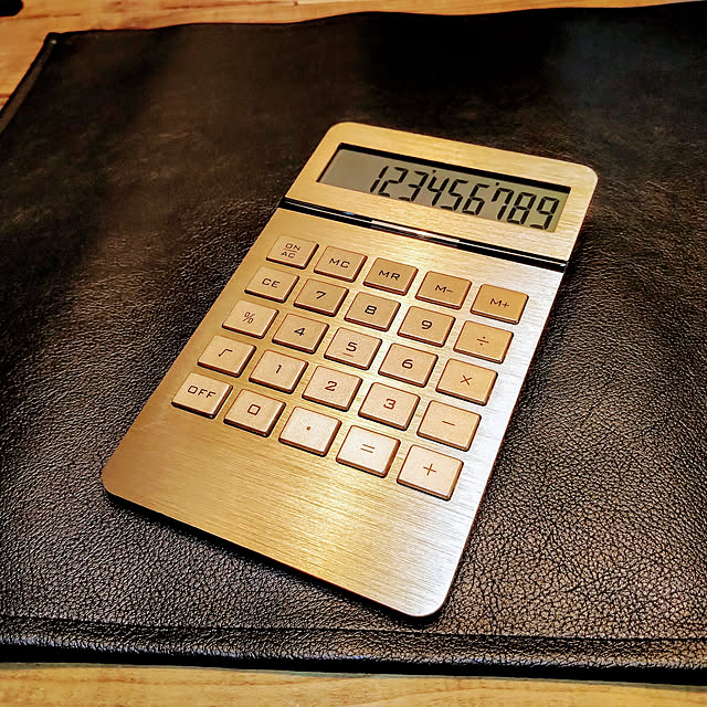 maruの-【 送料無料 】 文房具 おしゃれ 電卓 ゴールド 10ディジット 金 インゴット カリキュレーター 10digit ingot calculator プレゼント 10桁 表示 / WakuWakuの家具・インテリア写真