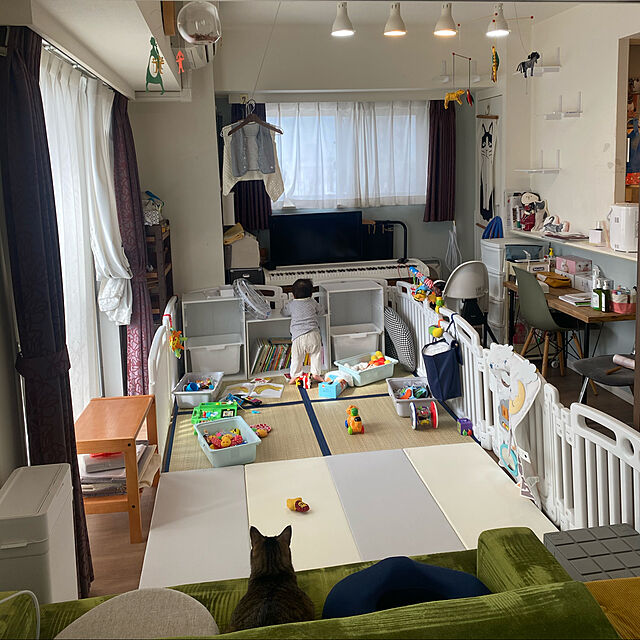 mikomaruの-折りたたみ ベビーサークル 8枚パネル ドア付 ベビーゲート ベビーフェンス プレイペン 簡単組立 ベビー 赤ちゃん 折り畳み式 ロック付 パーテーション 8枚 セット クエット Quet ネビオ Nebioの家具・インテリア写真