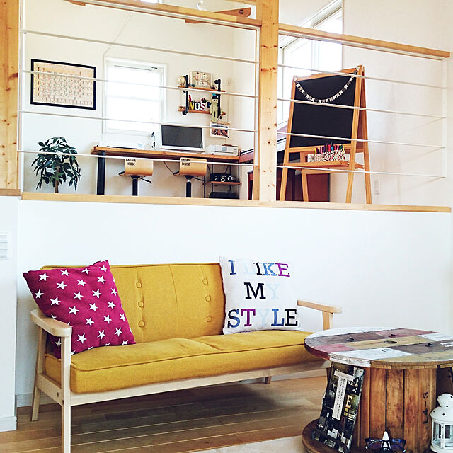 GARAGE__HOUSEの-2人掛けソファ カフェ風 二人掛けソファ 木肘 コンパクト ワンルーム ソファの家具・インテリア写真