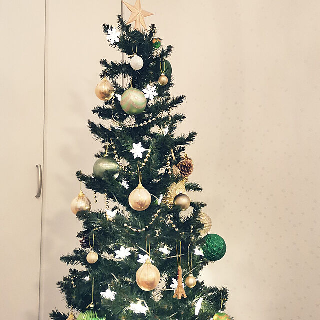 Yu-uの-クリスマスツリー 150cm スリムツリー 木製ポット 3色カラー展開 ツリーセット LEDライト付き スクエアベース ノルディック 北欧 ポットツリー ntc 【11月上旬入荷予定】の家具・インテリア写真