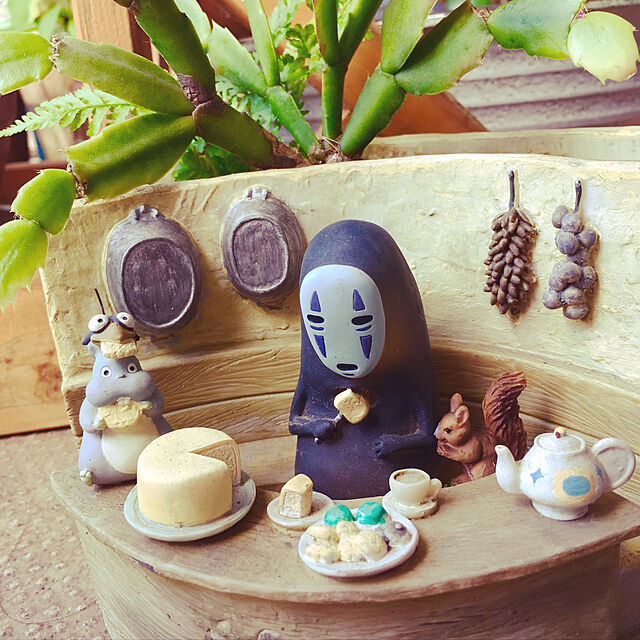 emiのスタジオジブリ-千と千尋の神隠し プランター フィギュア カオナシ 坊 ネズミの家具・インテリア写真