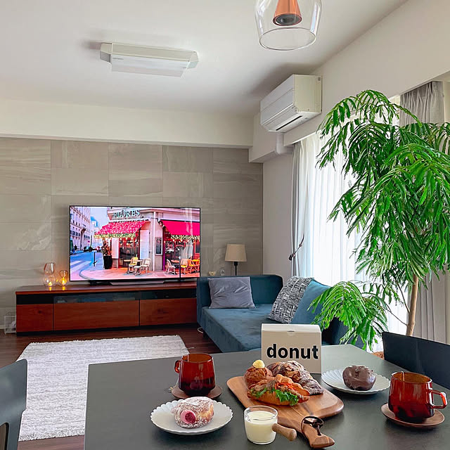 mari__home8の-テレビ台 200cm テレビボード おしゃれ 国産 モニター台 テレビラック オーディオラック リビングボード 完成品 ローボード 一枚板風 木目 天然木 収納 背面収納 配線 コード TV台 TVボード 日本製 大川家具の家具・インテリア写真