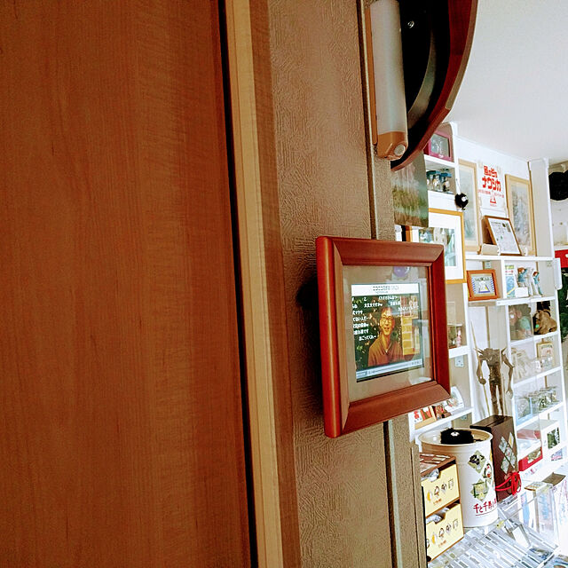 kurosukeのアイリスオーヤマ-【アイリスオーヤマ IRIS】乾電池式屋内センサーライト ウォールタイプ 昼白色 BSL40WN-U(ベージュ)の家具・インテリア写真