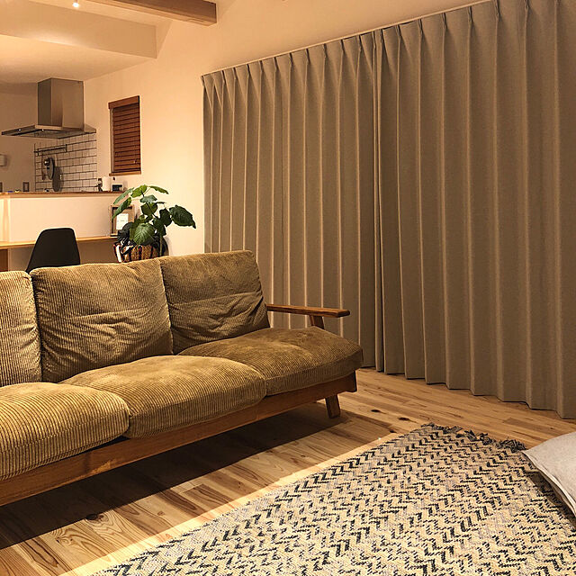 Aのニトリ-フェザーフロアクッション・座布団(3 55X59) の家具・インテリア写真