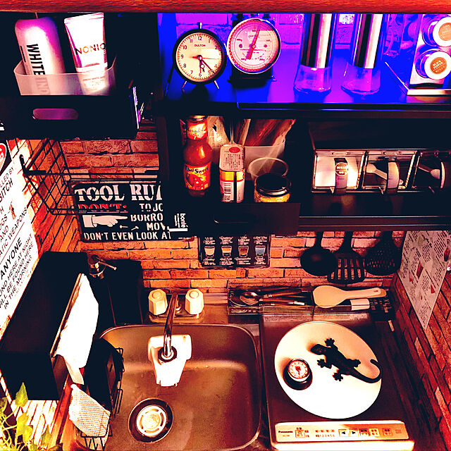 tomoのPuom K-ブリキ看板 アンティーク調 レトロ 英字 ディスプレイ 雰囲気作り 撮影小物 穴付き 5枚セットの家具・インテリア写真