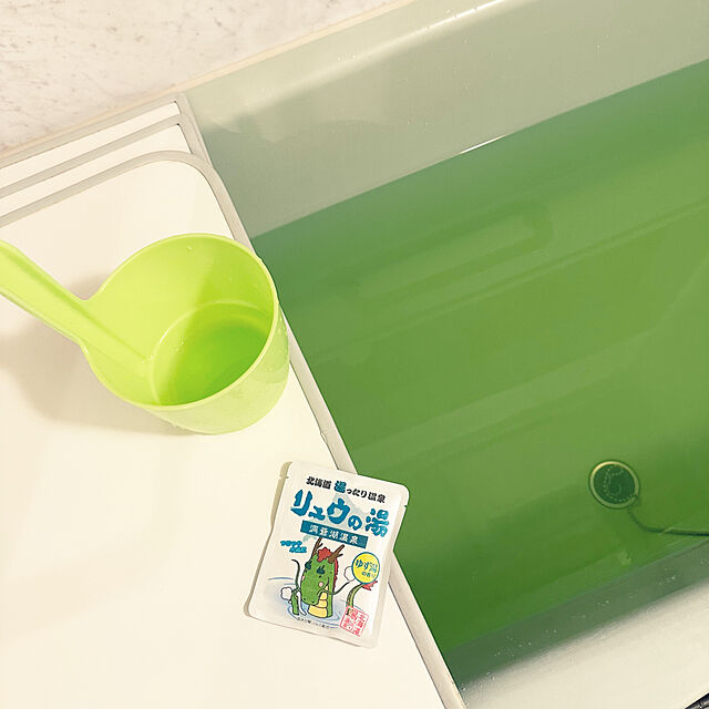 mizuyoのケィ・マック-東プレ Ag抗菌 アルミ組合せ式風呂ふた （3枚割） L14 ホワイト/ホワイト 73×138cmの家具・インテリア写真