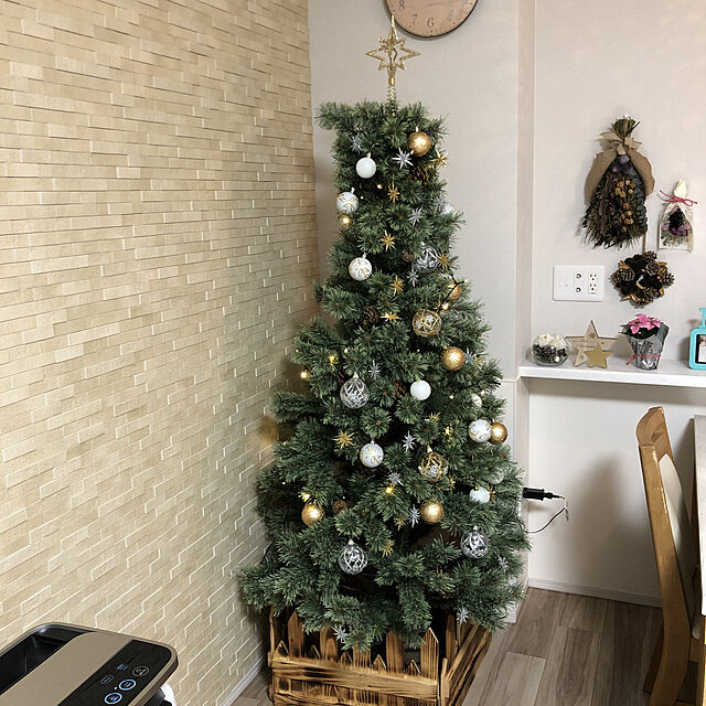 Michiyoの-クリスマスツリー 北欧 おしゃれ 木製フレーム オーナメント 飾り ウッド　鉢カバーの家具・インテリア写真