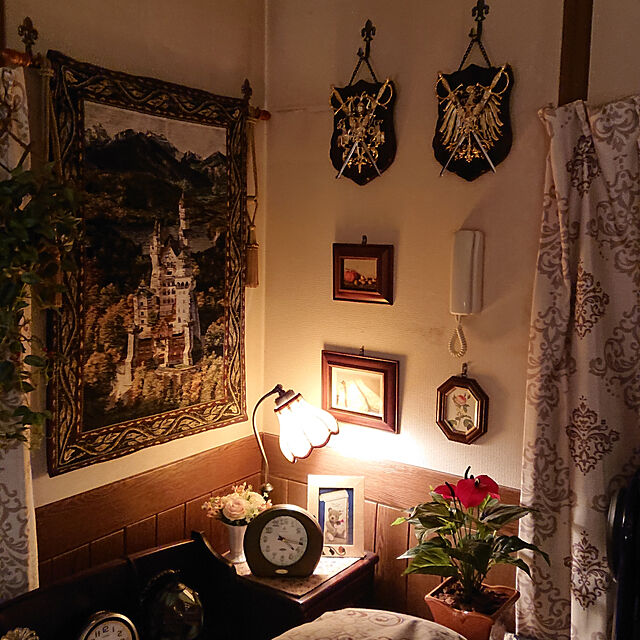 copippiのさんてる-バレンタインデー ホワイトデー 置き時計 北欧 蓄光 ルミノーバ レトロ アンティーク さんてる 日本製 木製 天然木の家具・インテリア写真