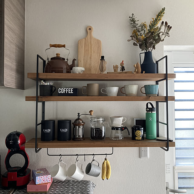 写真付きレビュー 壁面収納 無垢 無垢材 おしゃれ 木製シェルフ アイアンシェルフ キッチンシェルフ キッチンラック 木製ラック アイアン雑貨 棚板3枚セット 北欧 西海岸 オイル仕上 男前 家具 インテリア家具 ナチュラル 日本製 ウォールシェルフ W1000の通販商品