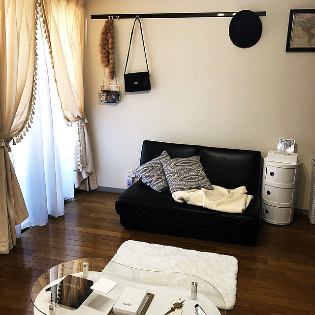 NのZESHANG YI-しい フェイクシープスキンラグ ムートンマット 洗える 人工ウールマット毛 絨毯 ふんわり 柔らか滑り止め付き高級感あるソファシートリビングルームベドルームラグ (ホワイト, 60x90)の家具・インテリア写真