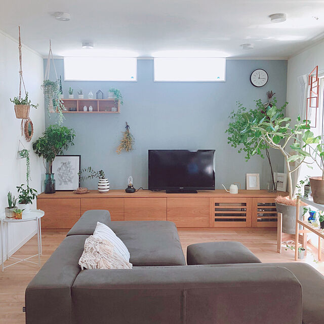 otamaの-手で編みあげたラタンフラワーミラーの家具・インテリア写真