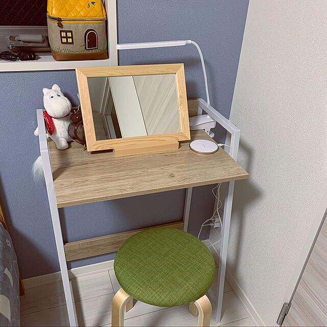 juniのぼん家具-ぼん家具 卓上ミラー 35×25cm 木製フレーム コンパクト 角度調節可能 鏡 ミラー 化粧鏡の家具・インテリア写真