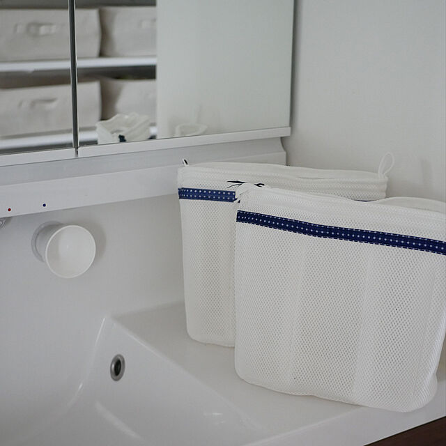Ayakaの創和-創和 洗濯ネット シューズ丸洗い専用ネット(キャッチフック付) 白 約横31x縦27x底マチ10cmの家具・インテリア写真